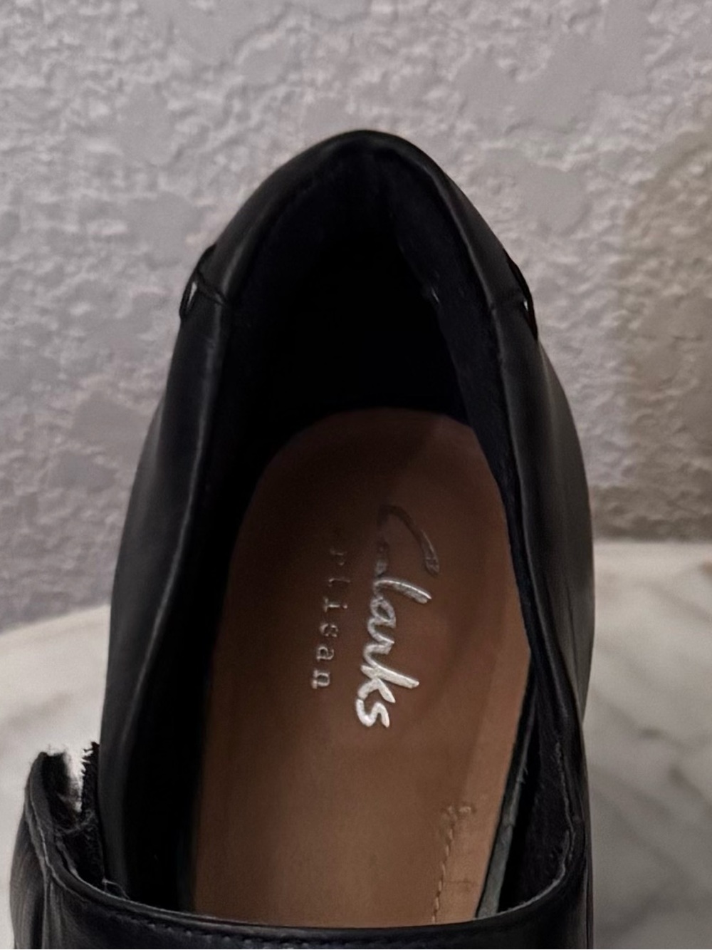 Clarks Artisan Leather Emme Mary Jane Velcro strap 7.5 beautiful 2.5 comfy heel - Picture 8 of 10